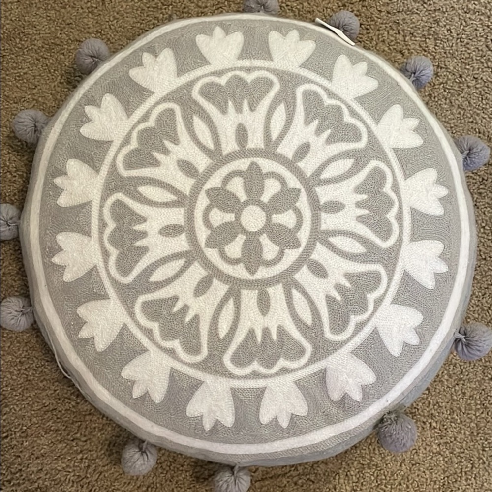 Throw pillow